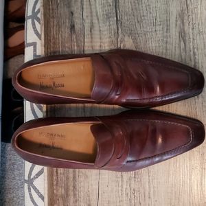 Magananni Burgundy Slipper dress/causal